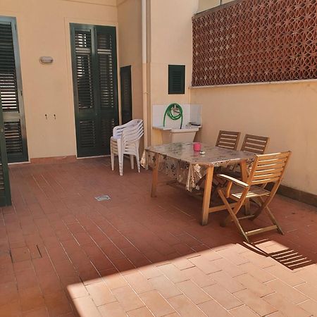 Incantevole Vacanza In Versilia В'яреджо Екстер'єр фото